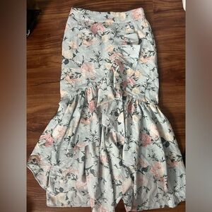 🌸Floral Ruffle Skirt🌸